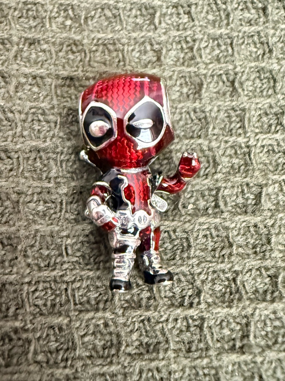 Pandora Red Metallic Deadpool Enamel charm - Picture 3 of 9